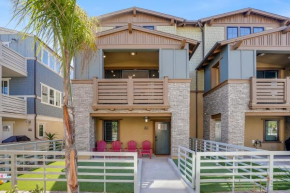 Bayside Cove Corner, San Diego